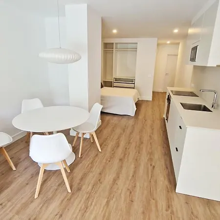 Br Silgar アパート *